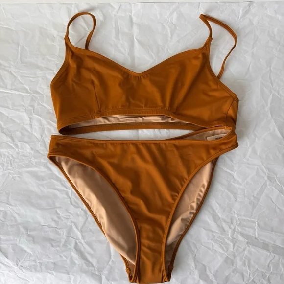 NU SWIM bikini set Top and Bottom in MISO - Picture 4 of 17